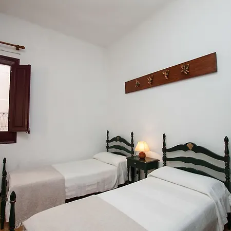 Apt Petxina Red * Lloret de Mar