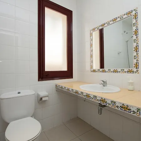 Apartment Apt Petxina Red *